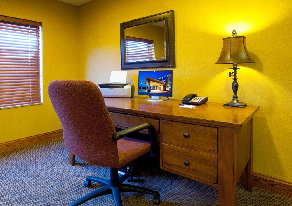 Holiday Inn Express Hotel & Suites Weston By Ihg Buitenkant foto