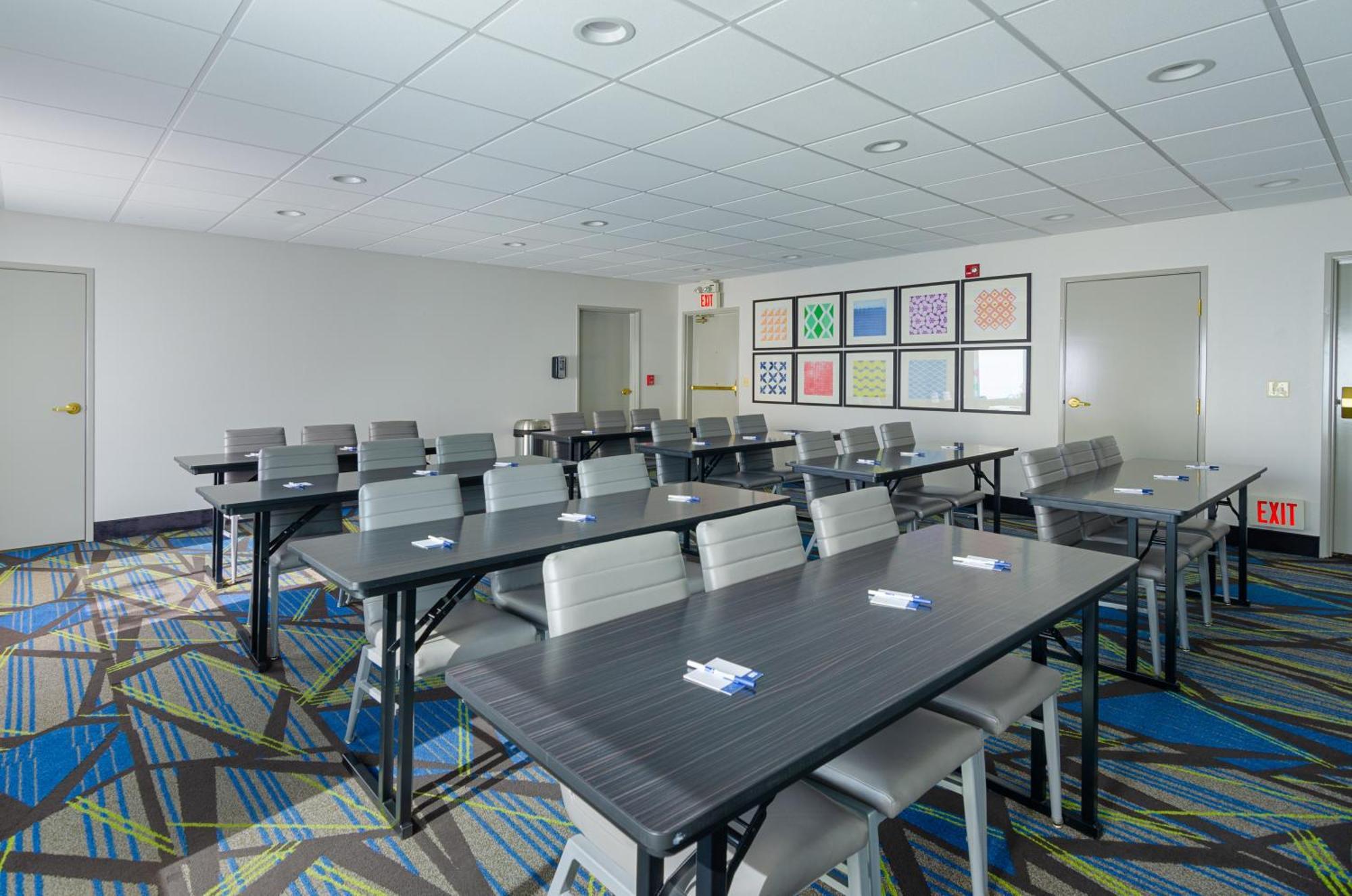 Holiday Inn Express Hotel & Suites Weston By Ihg Buitenkant foto