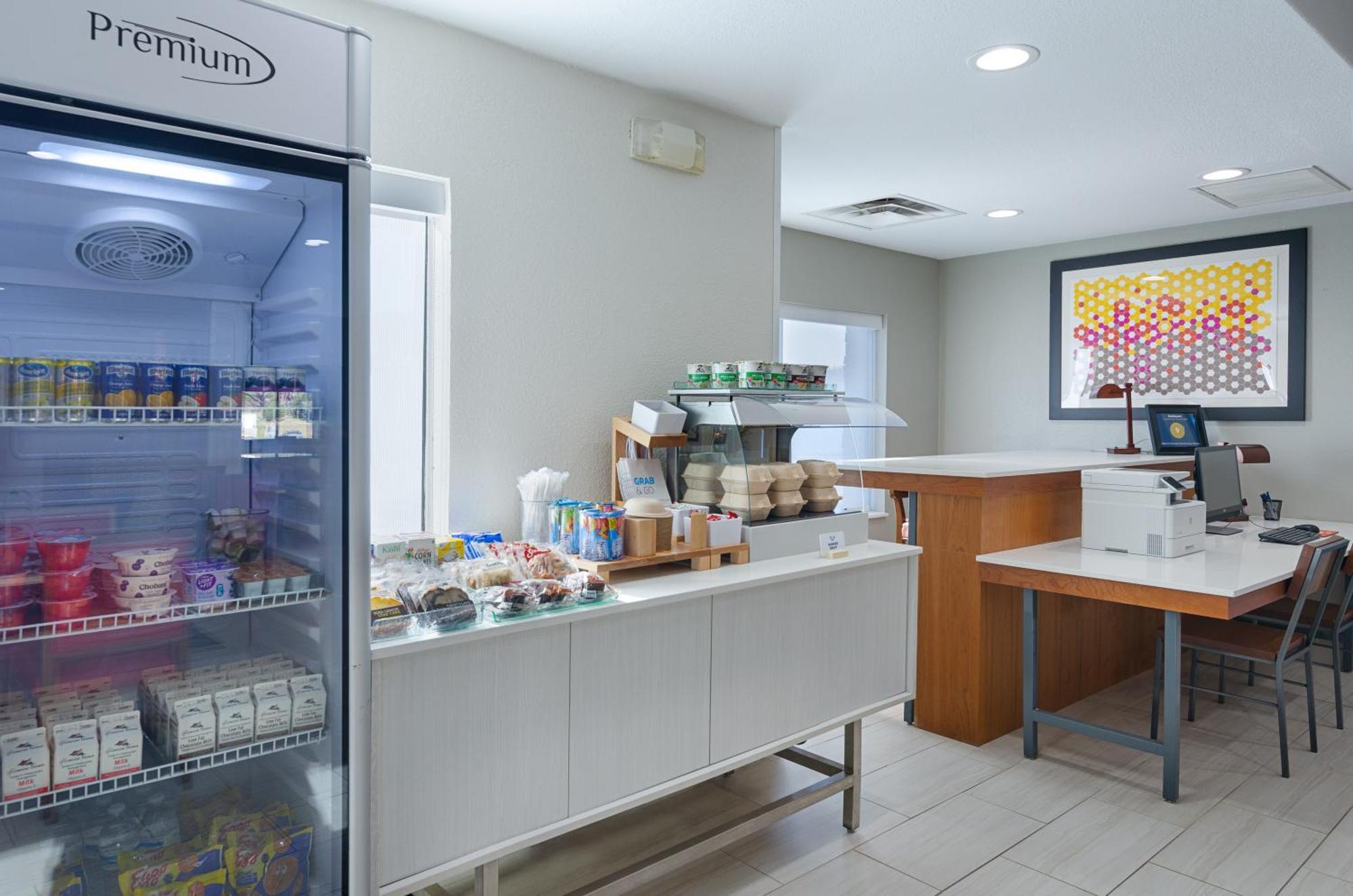 Holiday Inn Express Hotel & Suites Weston By Ihg Buitenkant foto